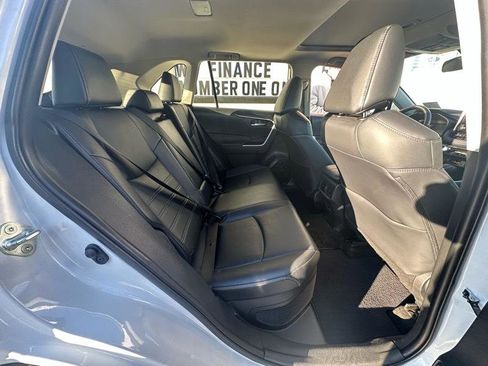 Used 2023 Toyota RAV4 XLE Premium image 27