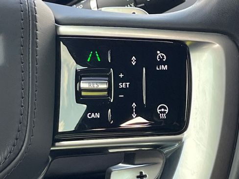 Used 2023 Land Rover Range Rover SE image 17
