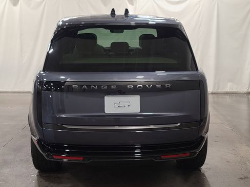 New 2025 Land Rover Range Rover SE image 8