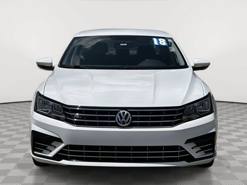 Used 2018 Volkswagen Passat 2.0T R-Line FWD image 2