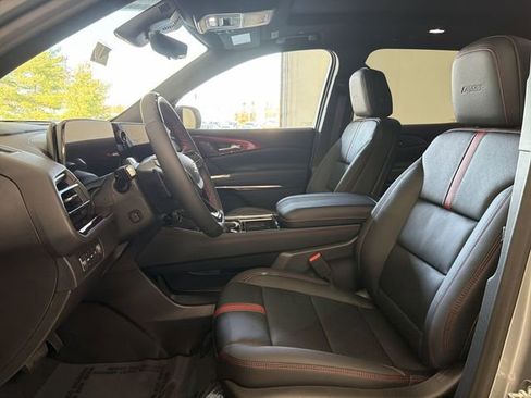 New 2026 Chevrolet Traverse RS image 26