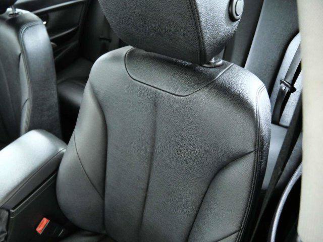 Used 2013 BMW 328i xDrive Sedan AWD/4WD image 13
