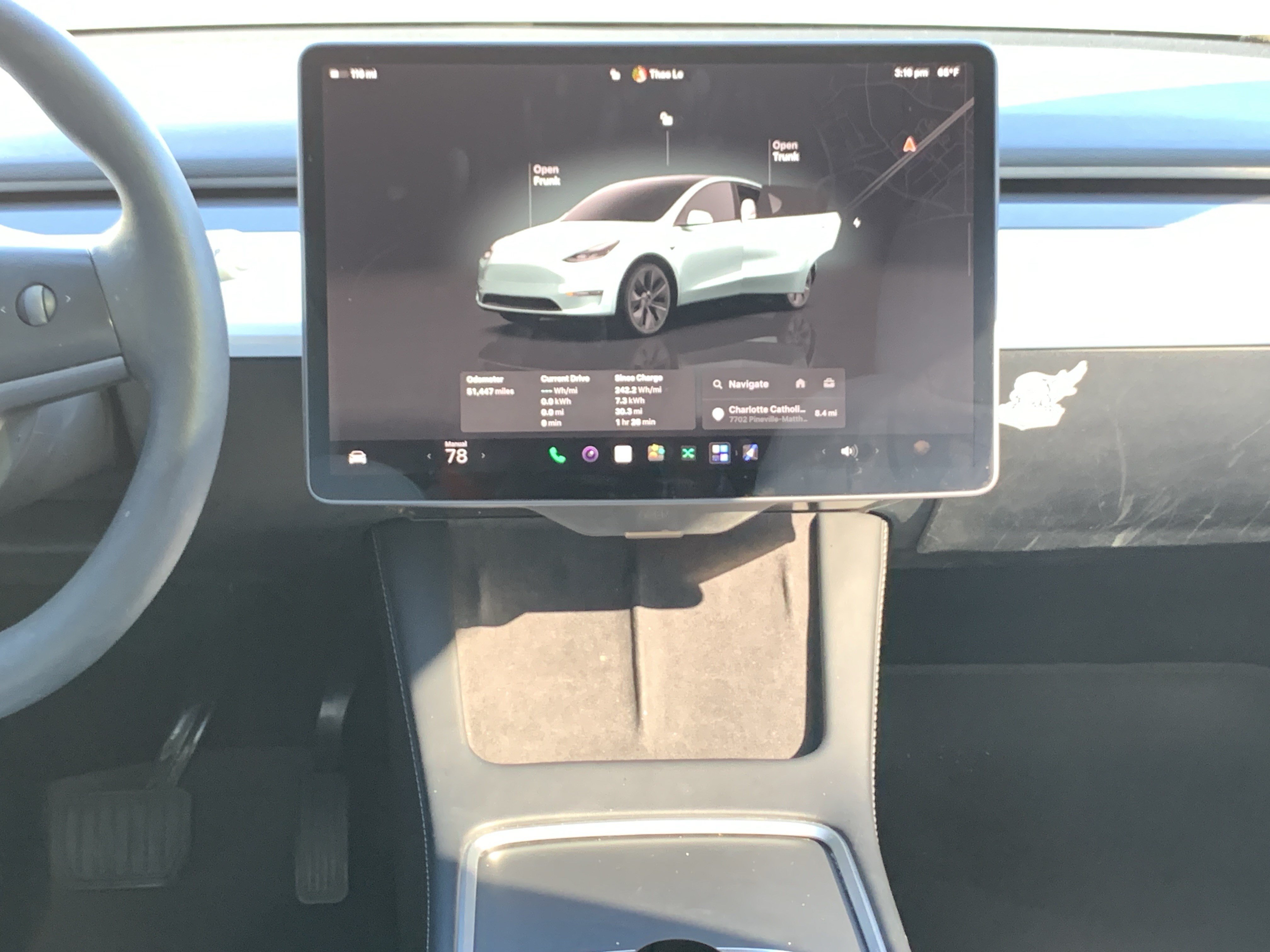 Used 2024 Tesla Model Y Long Range AWD/4WD image 31