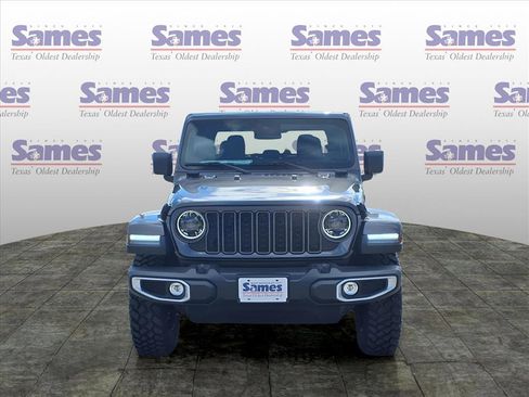 New 2025 Jeep Gladiator High Tide image 2