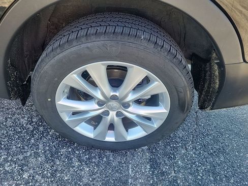 Used 2013 Toyota RAV4 Limited image 8