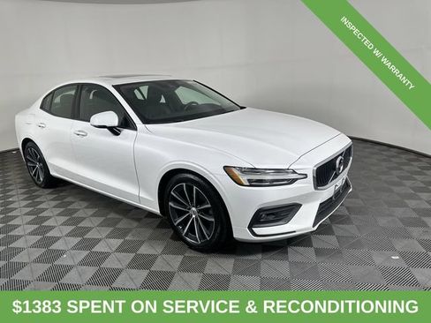 Used 2021 Volvo S60 T6 Momentum AWD/4WD image 11