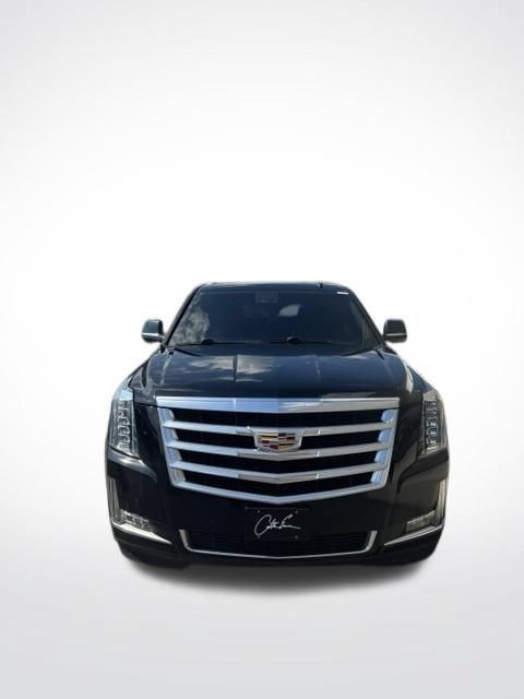 Used 2015 Cadillac Escalade Luxury AWD/4WD image 6