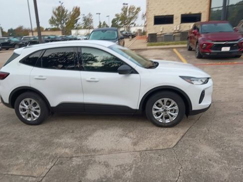 Used 2025 Ford Escape Active image 7