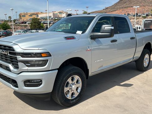 New 2026 RAM 2500 Big Horn AWD/4WD image 1