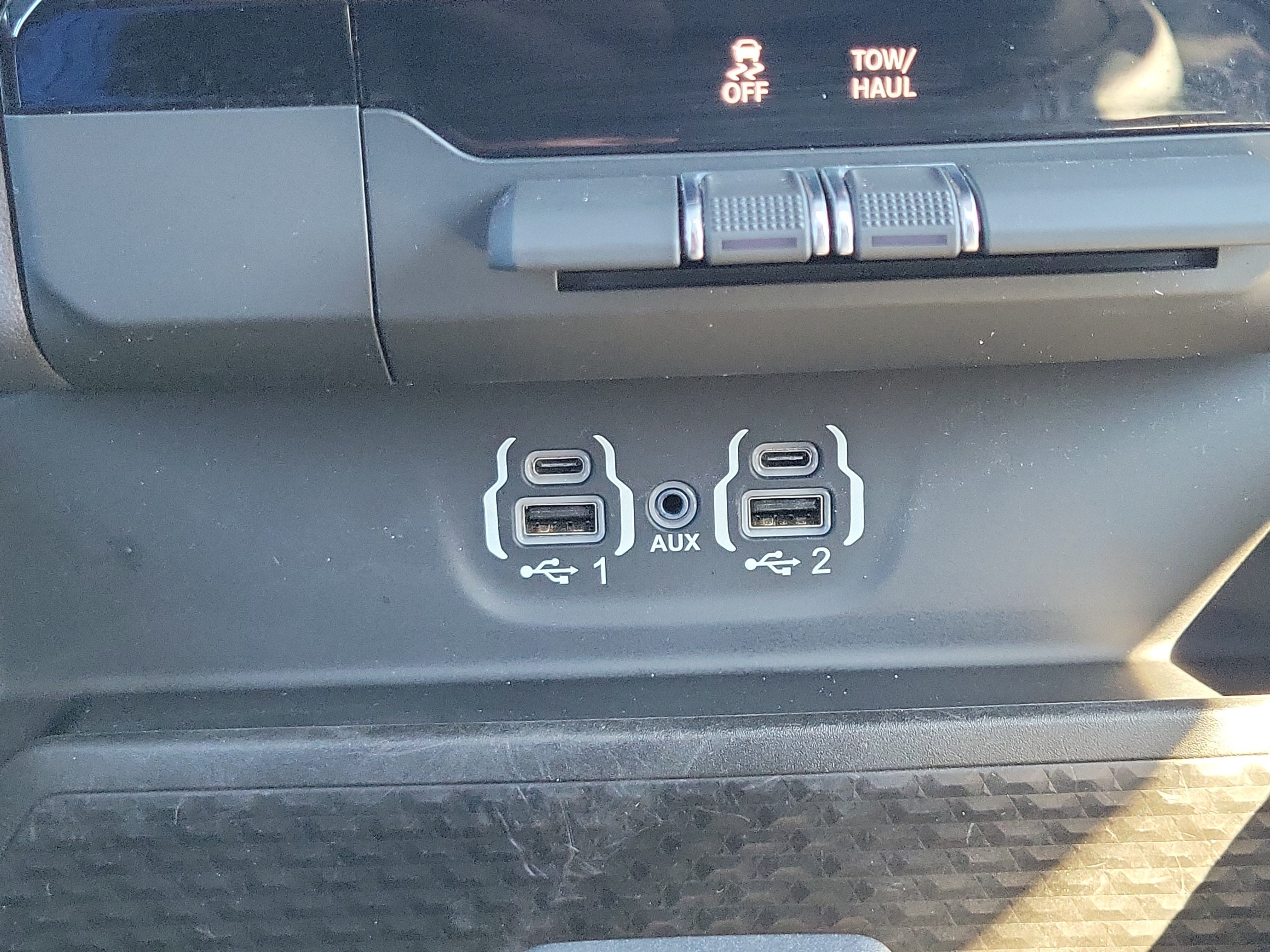 Used 2024 RAM 1500 Big Horn AWD/4WD image 25