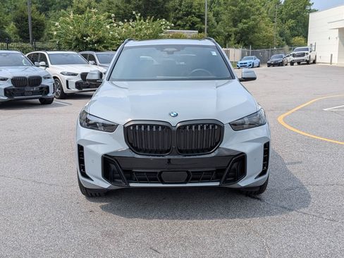 New 2026 BMW X5 xDrive40i w/ M Sport Package AWD/4WD image 8
