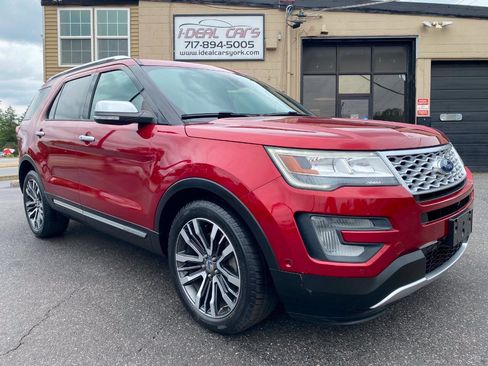 Used 2017 Ford Explorer Platinum AWD/4WD image 1