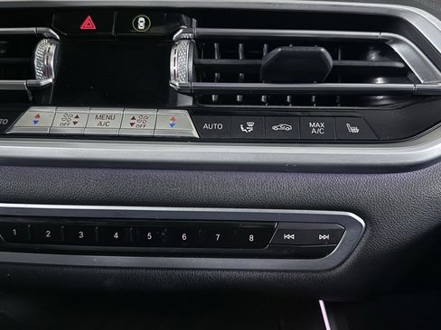 Used 2022 BMW X7 xDrive40i w/ M Sport Package image 46