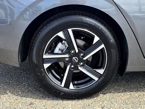 Used 2024 Nissan Sentra SV image 25