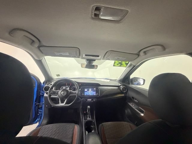 Used 2023 Nissan Kicks SR w/ Interior Electronics Package FWD image 17