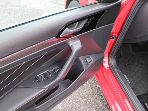 Used 2022 Volkswagen Jetta SEL image 27