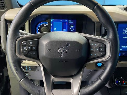 Used 2024 Ford Bronco Wildtrak image 19