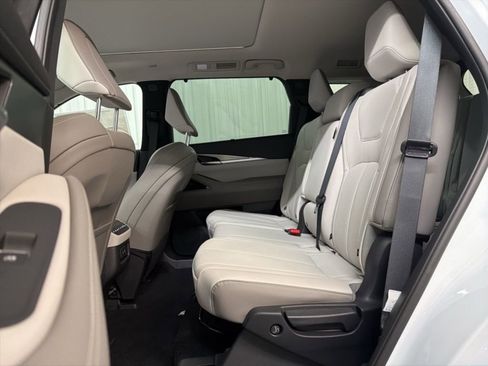 Certified 2026 INFINITI QX60 Luxe w/ Cargo Package image 29