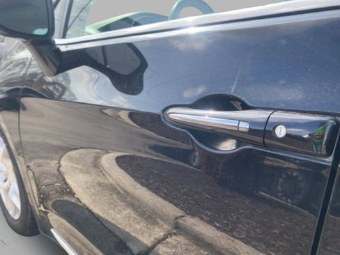 Used 2020 Chrysler Pacifica Limited image 39