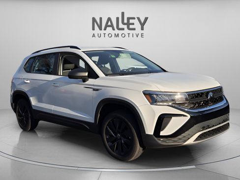 Used 2023 Volkswagen Taos S image 8