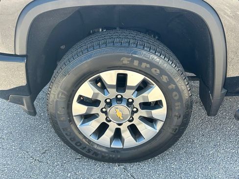 Used 2023 Chevrolet Silverado 2500 Custom w/ Custom Value Package AWD/4WD image 19