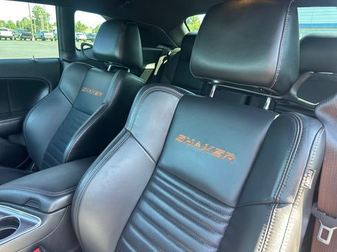 Used 2016 Dodge Challenger R/T Scat Pack RWD image 17