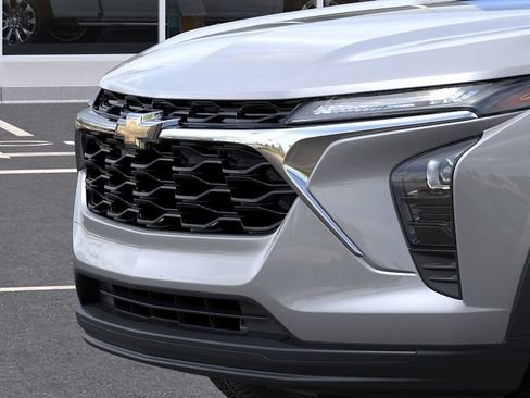 New 2026 Chevrolet Trax LS w/ LS Convenience Package FWD image 13