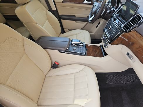 Used 2019 Mercedes-Benz GLS 450 4MATIC image 14