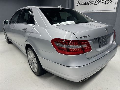 Used 2013 Mercedes-Benz E 350 4MATIC Sedan image 4