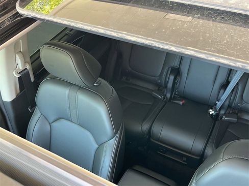 Used 2025 Honda Pilot Touring image 23