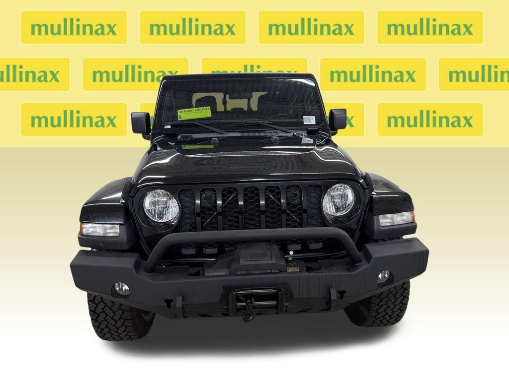 Used 2021 Jeep Gladiator Sport AWD/4WD image 13