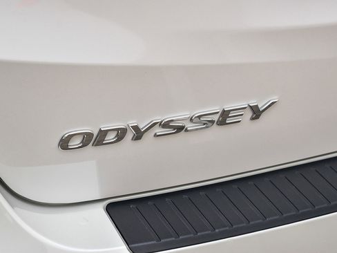 Used 2025 Honda Odyssey EX-L image 9