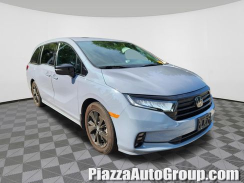 Used 2023 Honda Odyssey Sport image 1