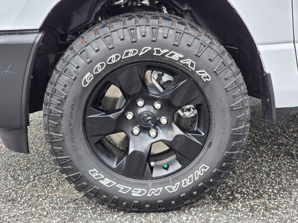 New 2026 RAM 1500 Warlock AWD/4WD image 13