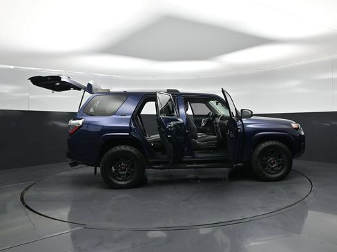 Used 2023 Toyota 4Runner SR5 Premium w/ Moonroof Package RWD image 4
