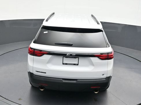 Used 2023 Chevrolet Traverse LT FWD image 18