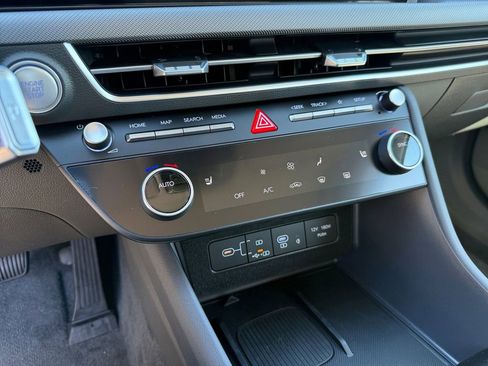 New 2026 Hyundai Sonata SEL FWD image 18