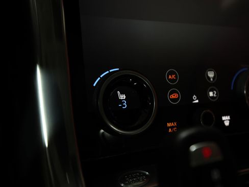 Used 2019 Land Rover Range Rover Sport HSE AWD/4WD image 24