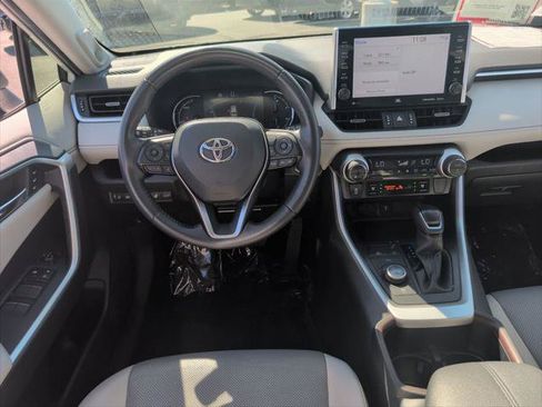 Certified 2022 Toyota RAV4 Limited AWD/4WD image 12