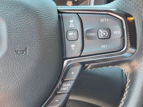 Used 2026 RAM 2500 Rebel AWD/4WD image 18
