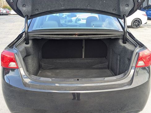 Used 2018 Chevrolet Impala LT image 8
