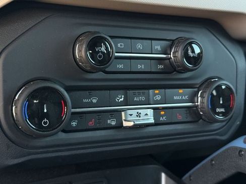 Used 2022 Ford Bronco Wildtrak AWD/4WD image 21