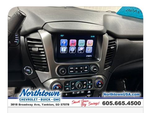 Used 2015 Chevrolet Suburban LT w/ Luxury Package AWD/4WD image 19