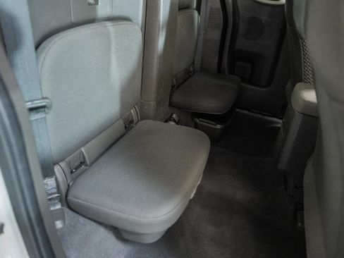 Used 2021 Nissan Frontier SV RWD image 30