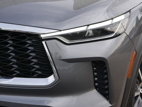 Certified 2023 INFINITI QX60 Sensory w/ Vision Package image 16