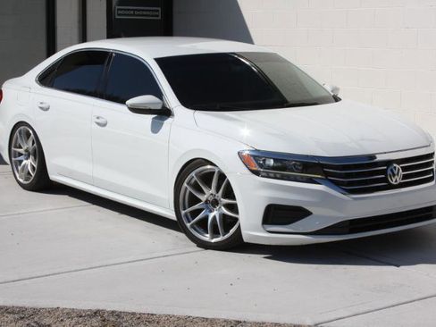 Used 2020 Volkswagen Passat 2.0T SE image 21