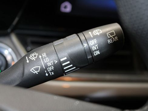 Used 2024 Chevrolet Trax LT image 18