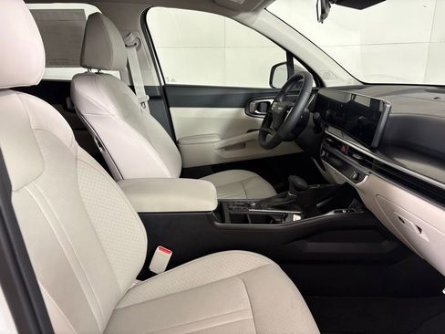 New 2026 Kia Sorento S image 13