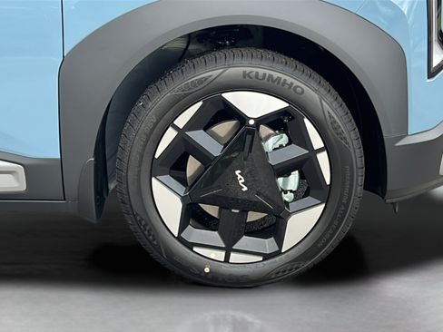 New 2027 Kia Seltos S FWD image 25