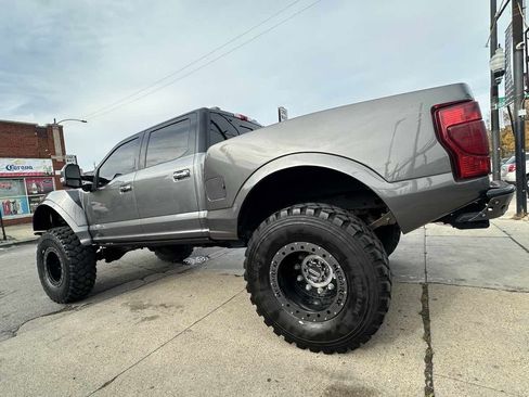 Used 2022 Ford F250 Lariat w/ Lariat Ultimate Package image 6